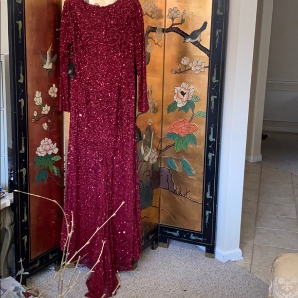 Adrianna Papell Long Sleeve V-neck beaded evening long gown - Picture 13 of 17